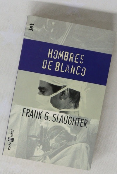 Hombres de blanco