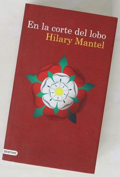 En la corte del lobo
