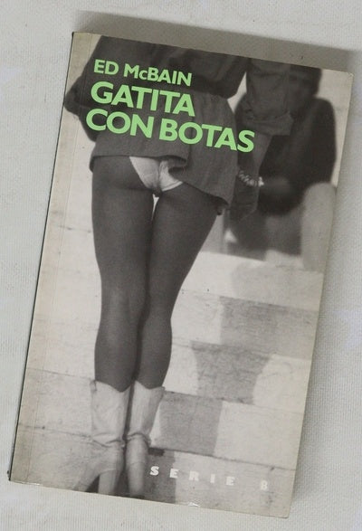 Gatita con botas