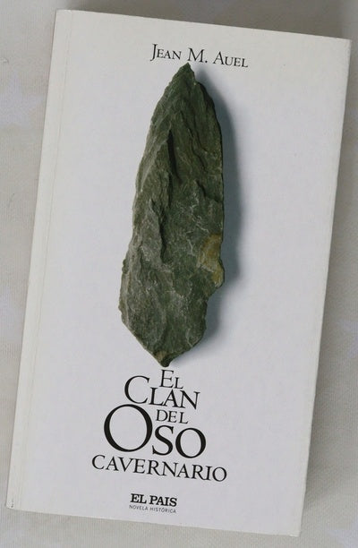El clan del oso cavernario