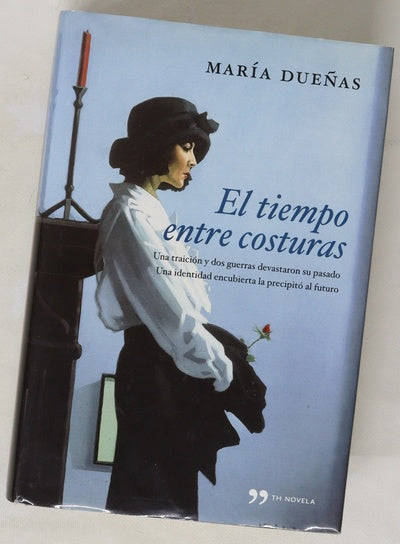 El tiempo entre costuras
