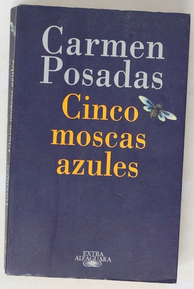 Cinco moscas azules