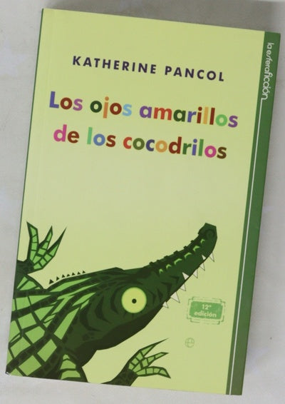 Los ojos amarillos de los cocodrilos