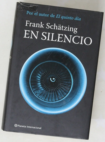 En silencio
