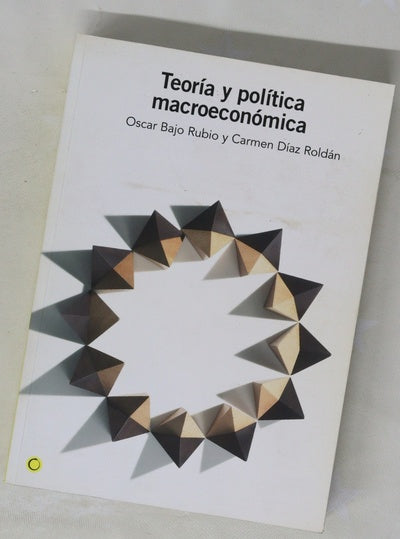 Teoría y política macroeconómica