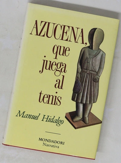 Azucena, que juega al tenis