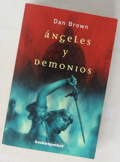 Ángeles y demonios