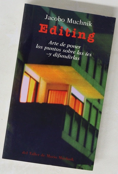 Editing arte de poner los puntos sobre las íes -y difundirlas
