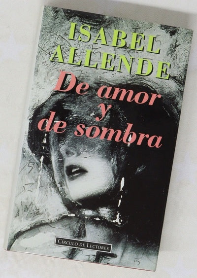 De amor y de sombra