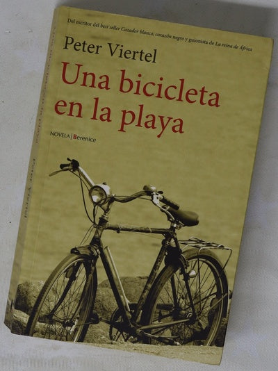 Una bicicleta en la playa