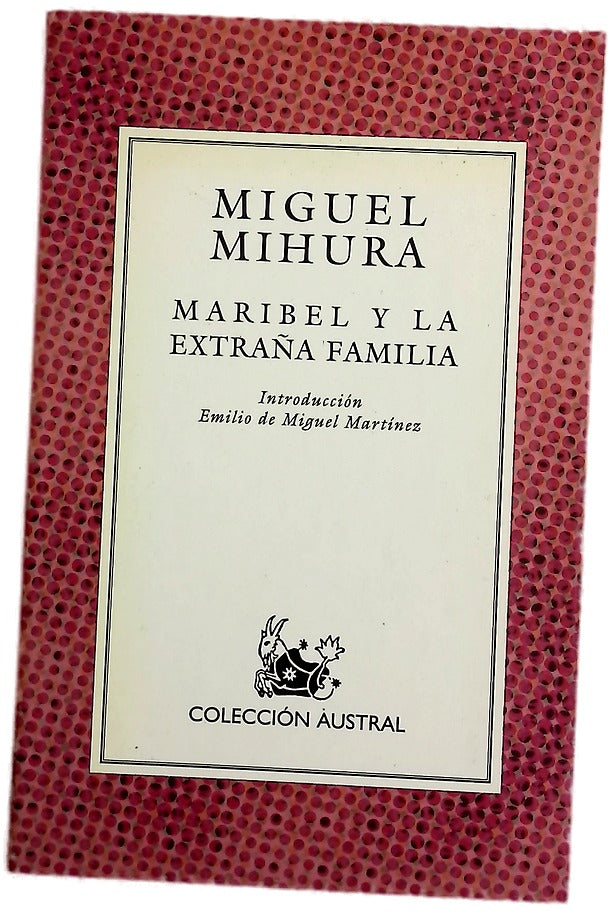 Maribel y la extraña familia