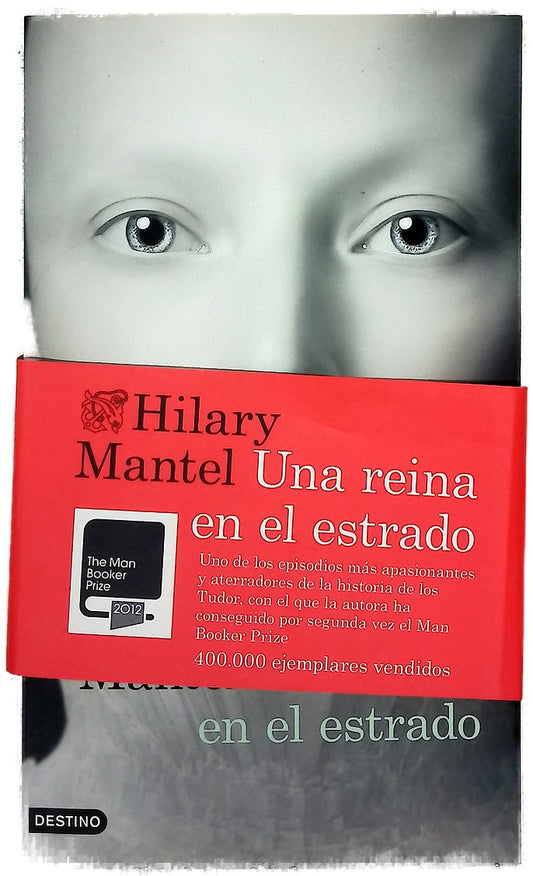 Una reina en el estrado