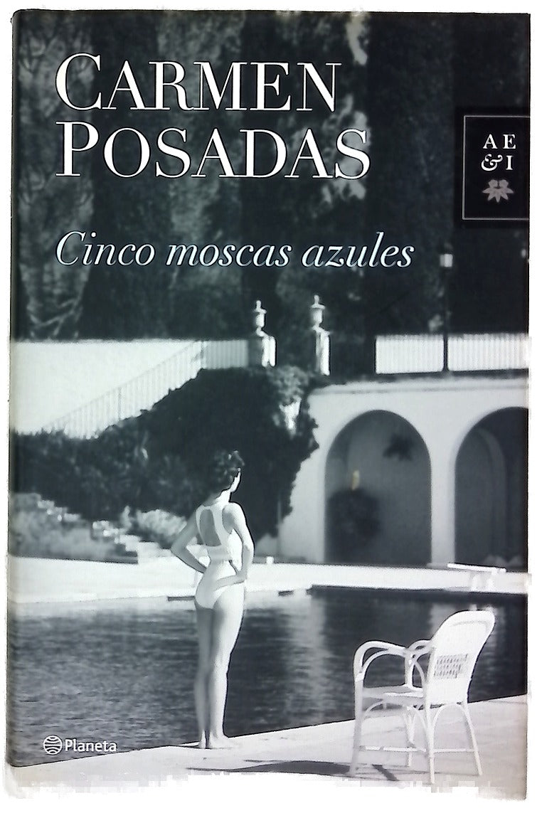 Cinco moscas azules