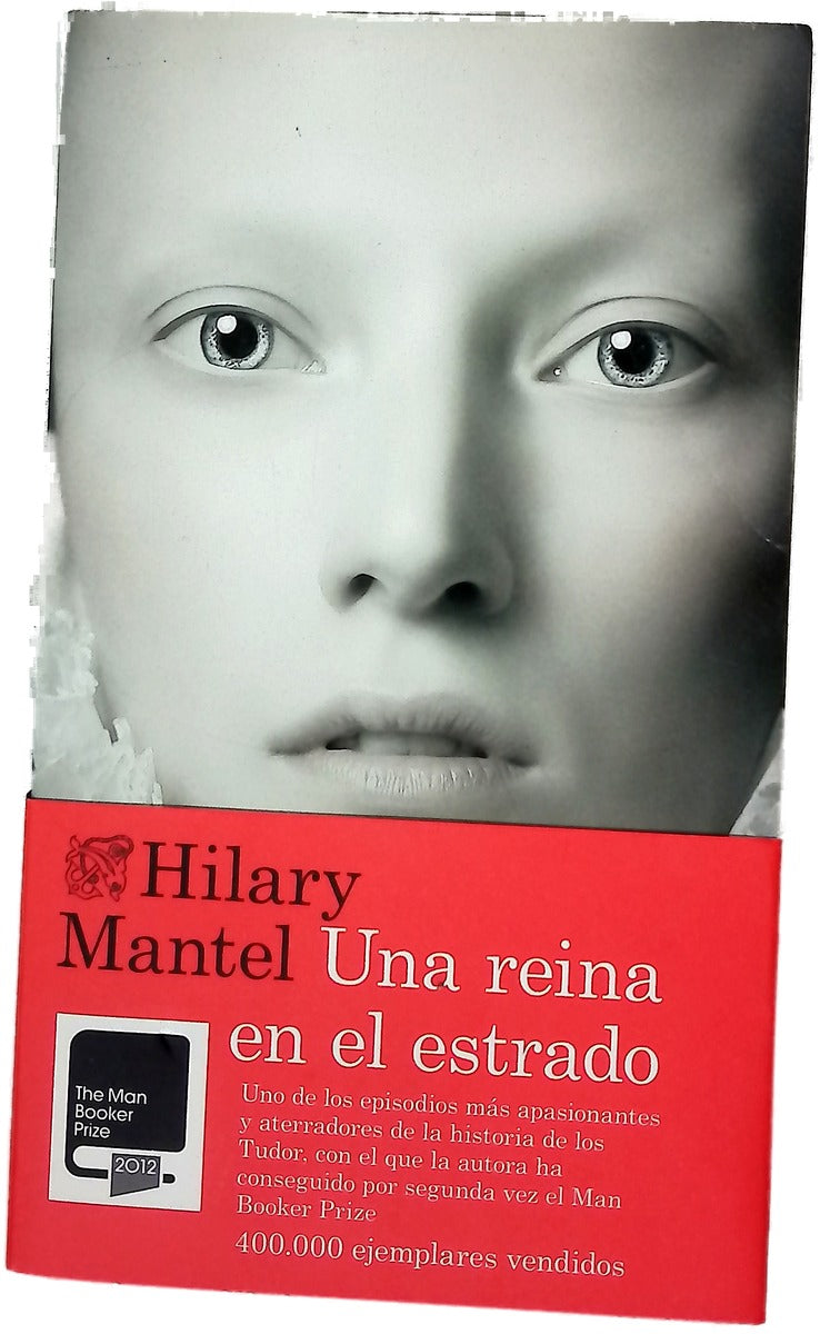 Una reina en el estrado