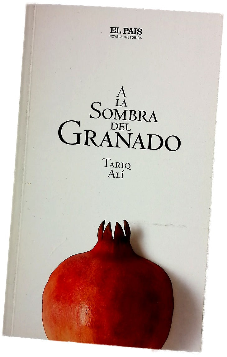 A la sombra del granado