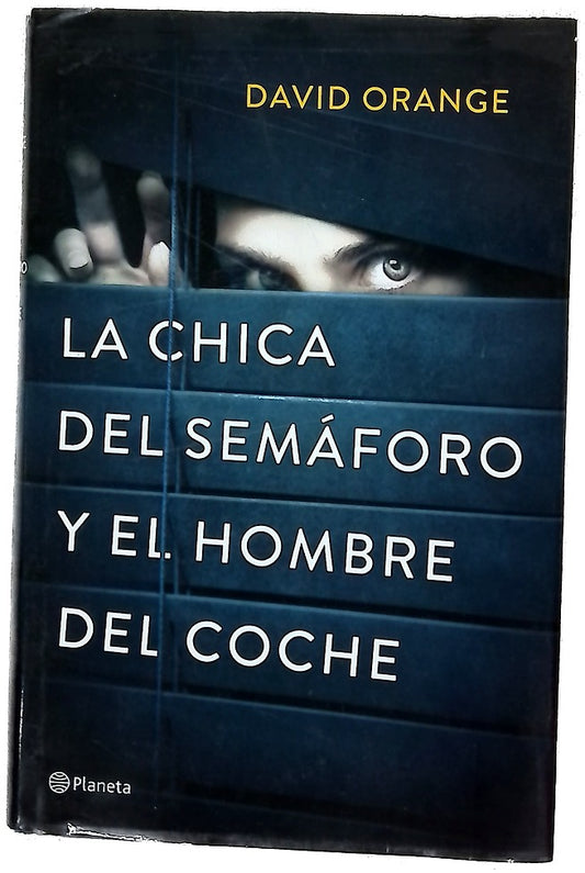 La chica del semáforo y el hombre del coche