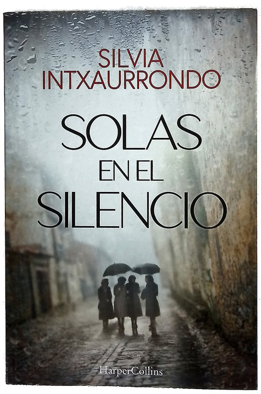 Solas en el silencio