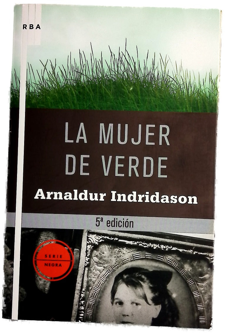 La mujer de verde
