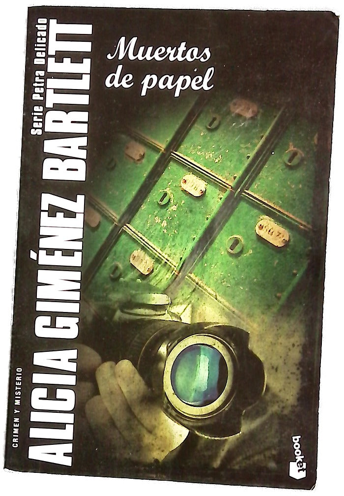 Muertos de papel