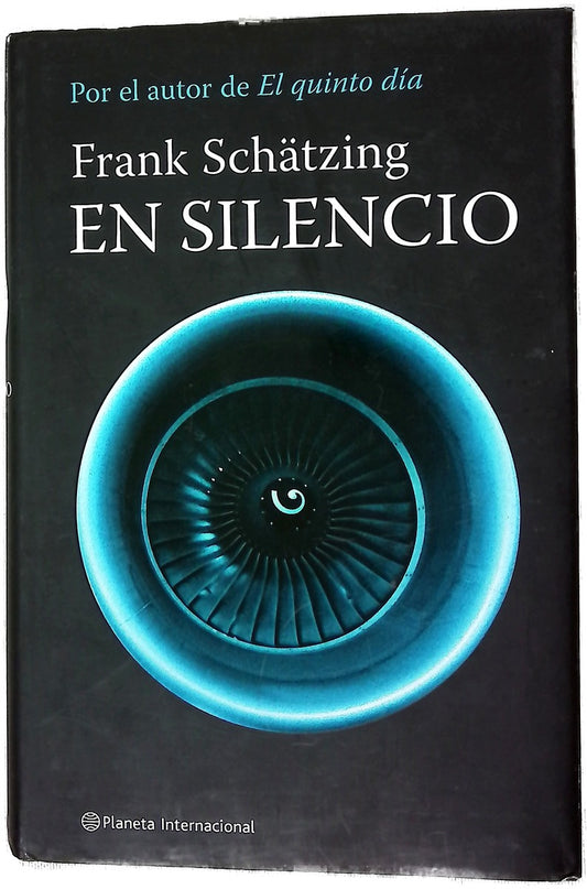 En silencio