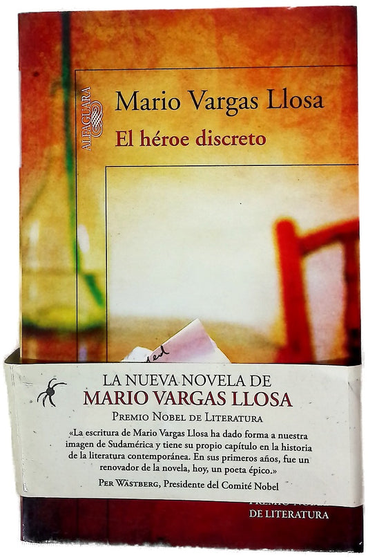 El héroe discreto