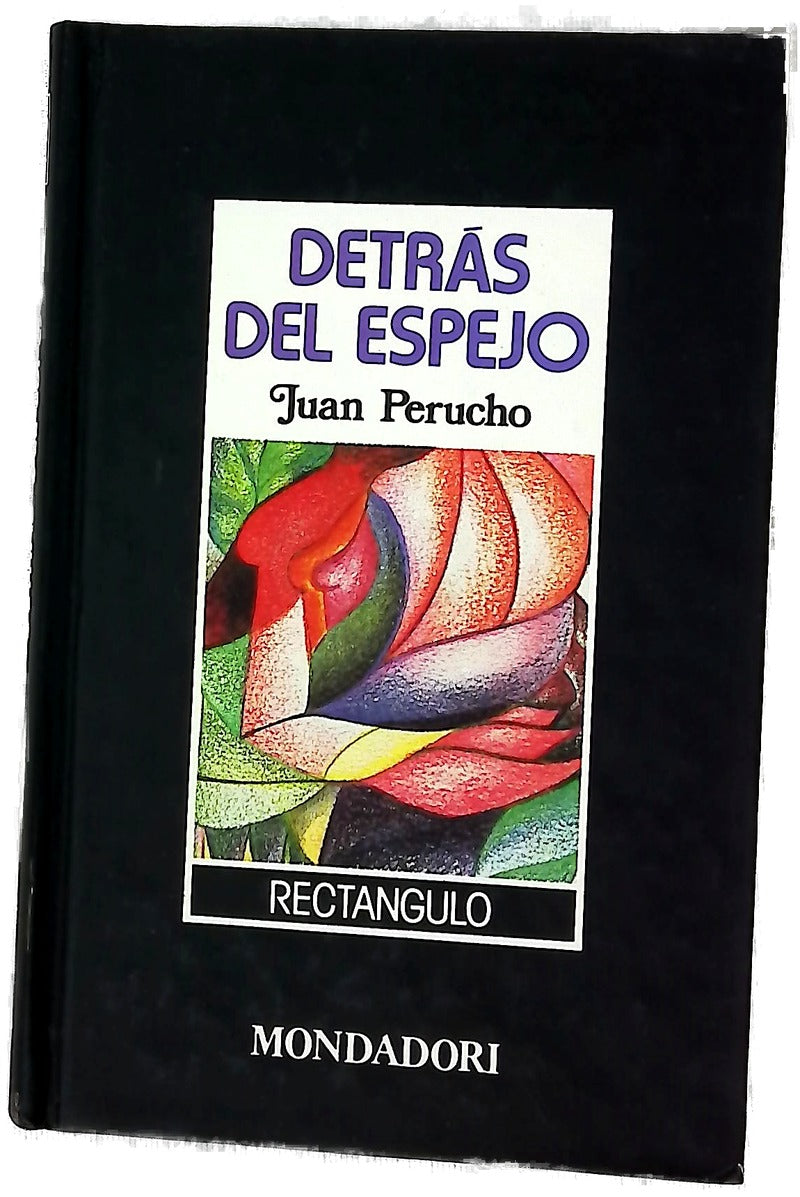 Detrás del espejo