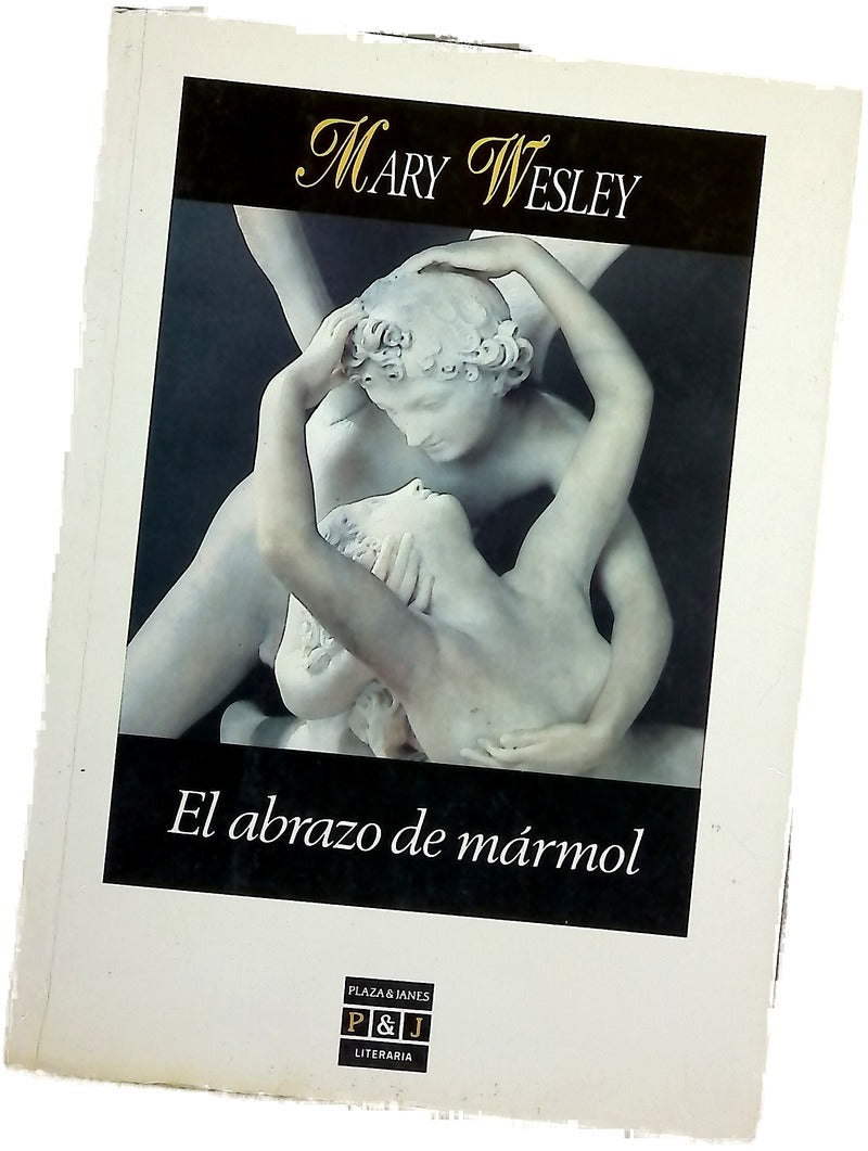 El abrazo de mármol
