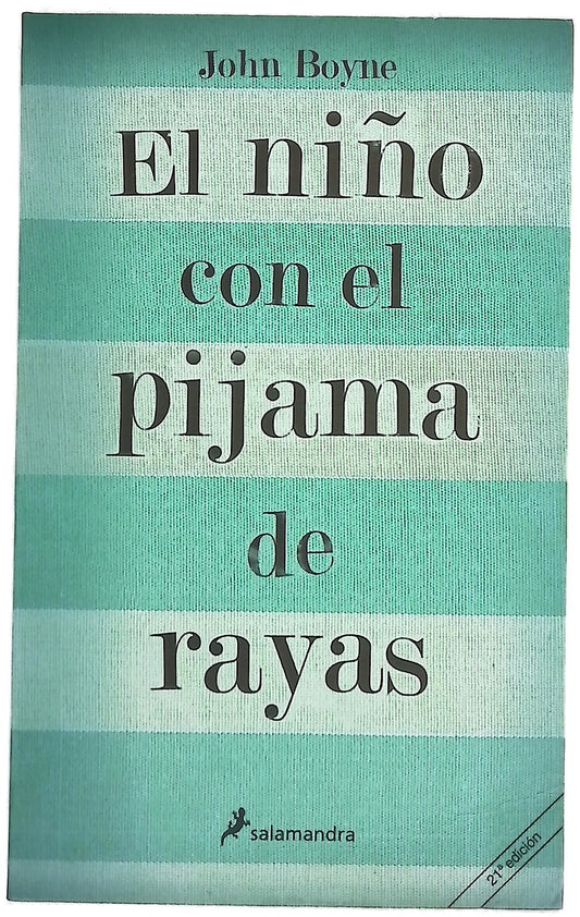 El niño con el pijama de rayas