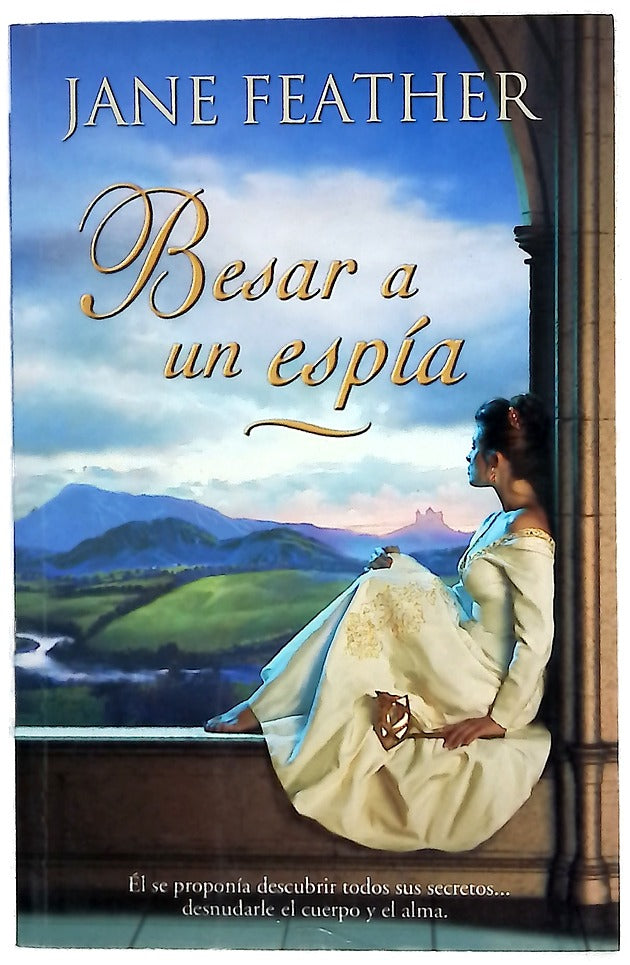 Besar a un espía