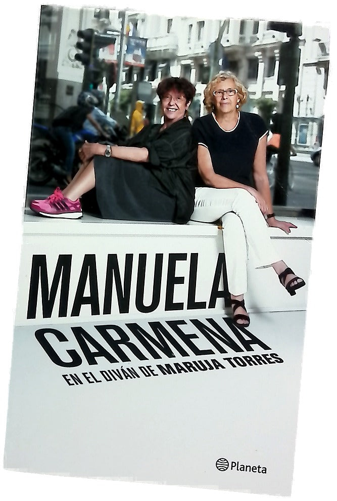 Manuela Carmena en el diván de Maruja Torres