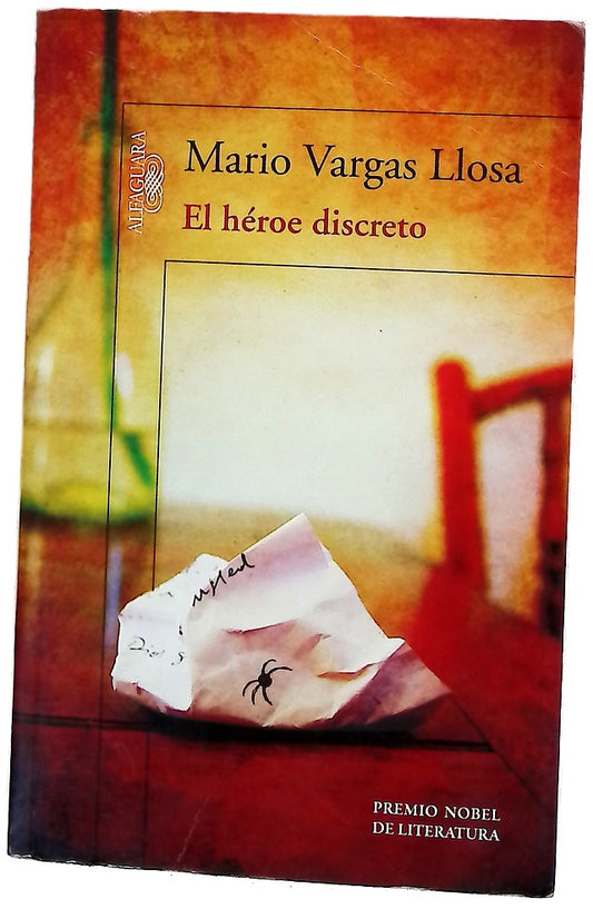 El héroe discreto