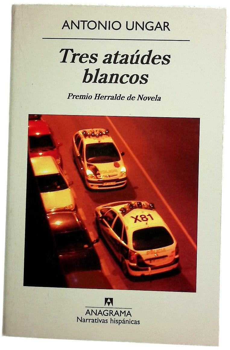 Tres ataúdes blancos