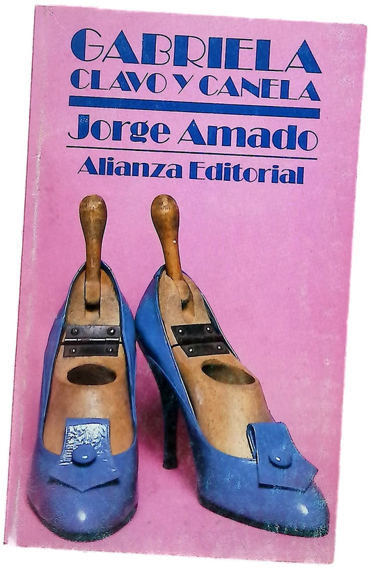 Gabriela clavo y canela