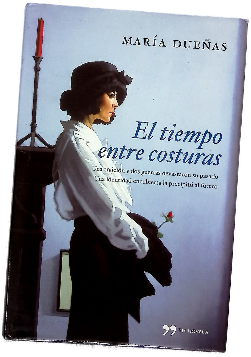 El tiempo entre costuras