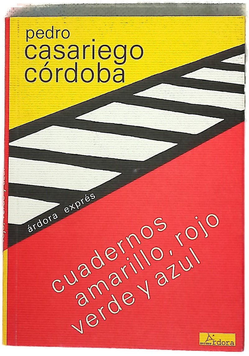 Cuadernos amarillo, rojo, verde y azul