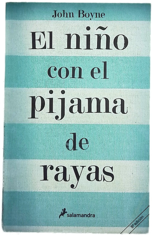 El niño con el pijama de rayas