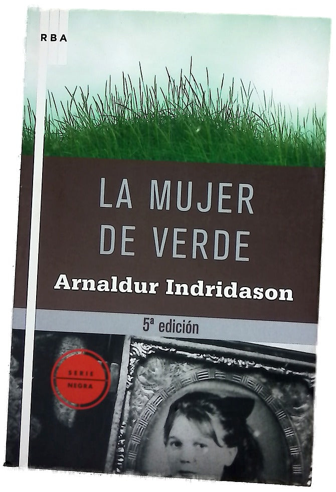 La mujer de verde