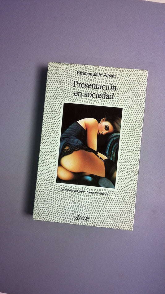 Presentación en sociedad