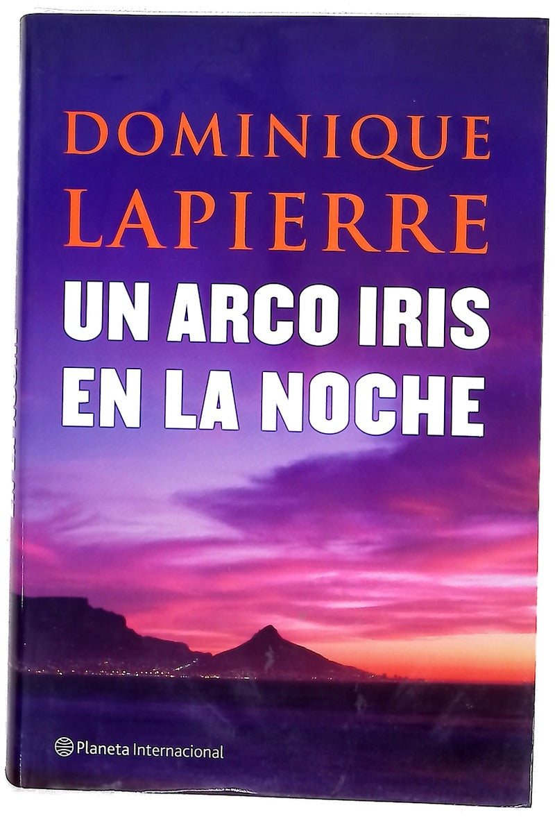 Un arco iris en la noche