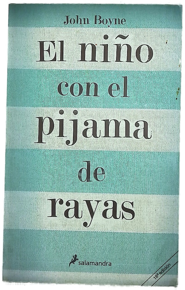 El niño con el pijama de rayas