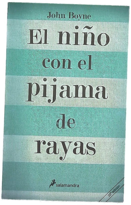 El niño con el pijama de rayas