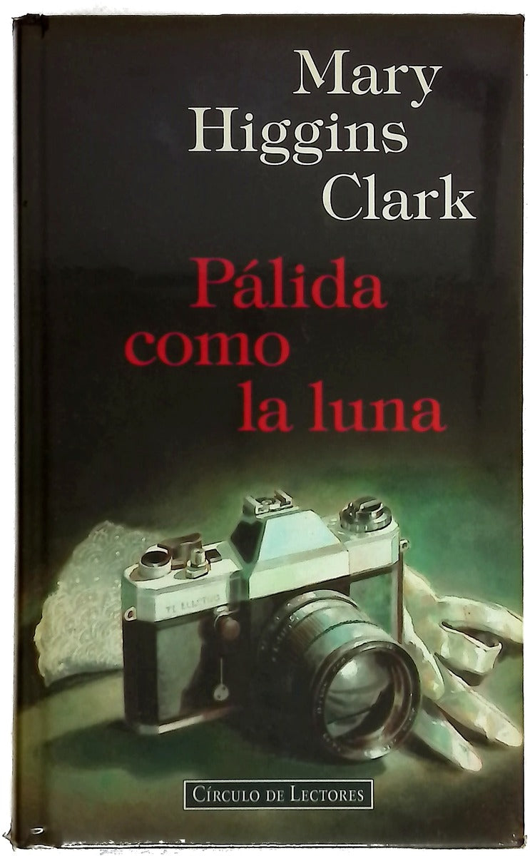 Pálida como la luna