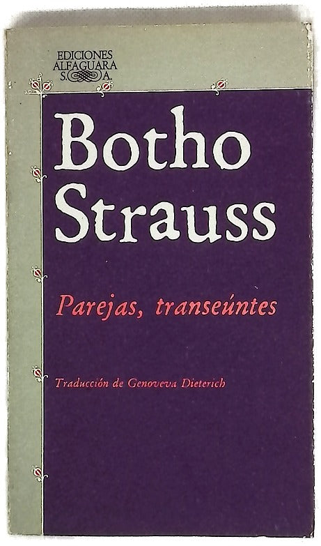 Parejas, transeúntes