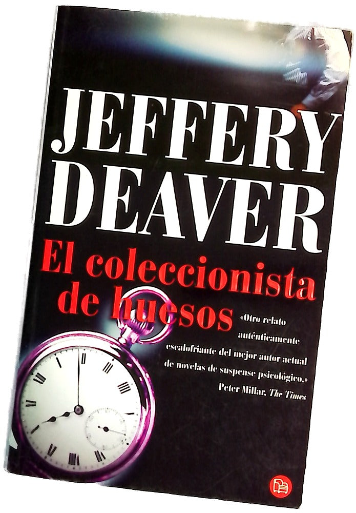 El coleccionista de huesos