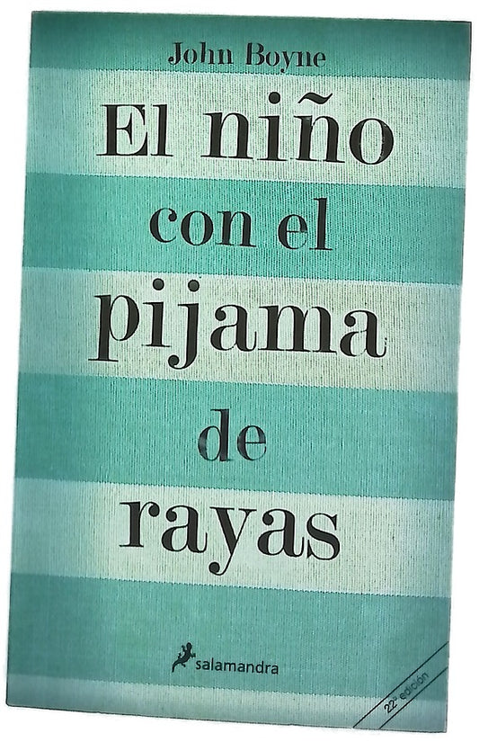 El niño con el pijama de rayas