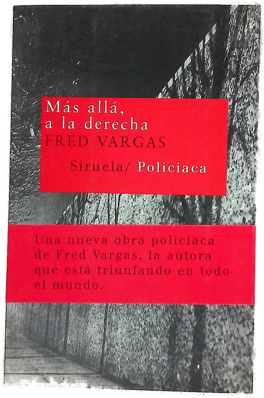 Más allá, a la derecha