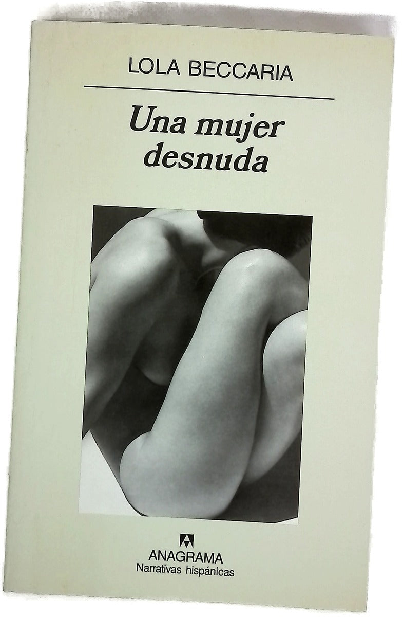 Una mujer desnuda