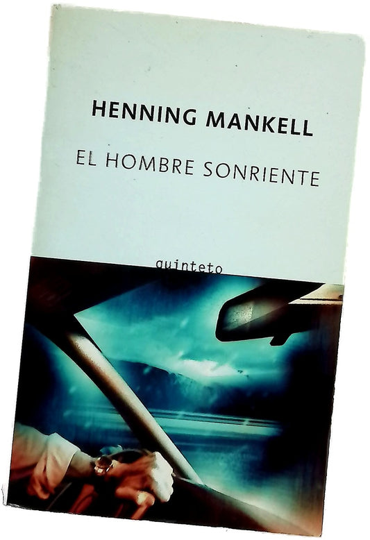 El hombre sonriente