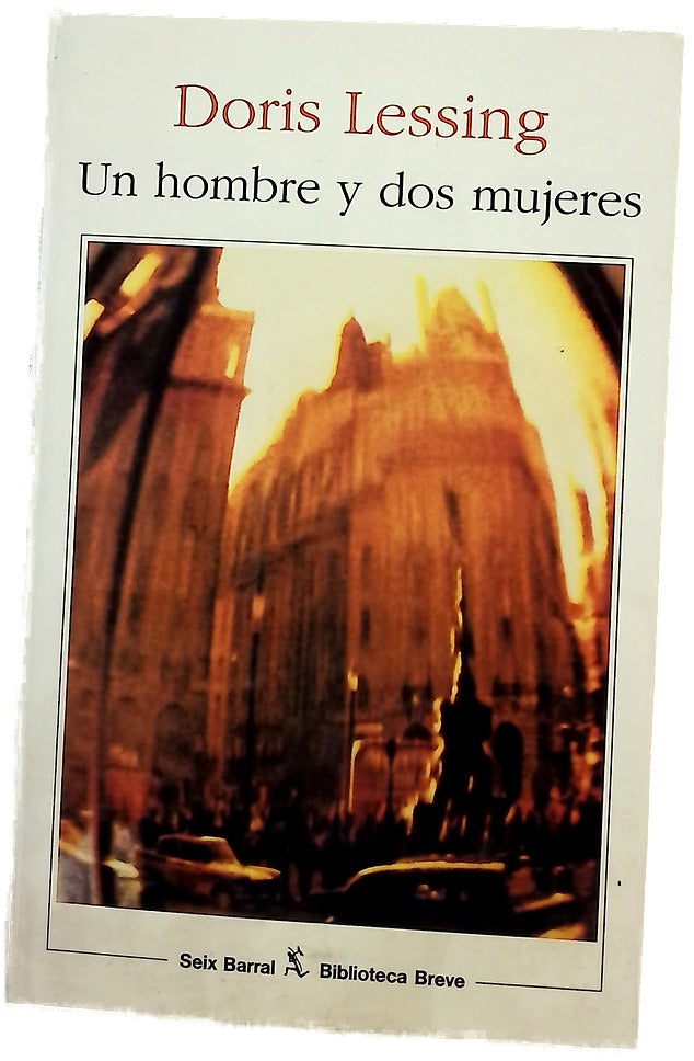 Un hombre y dos mujeres