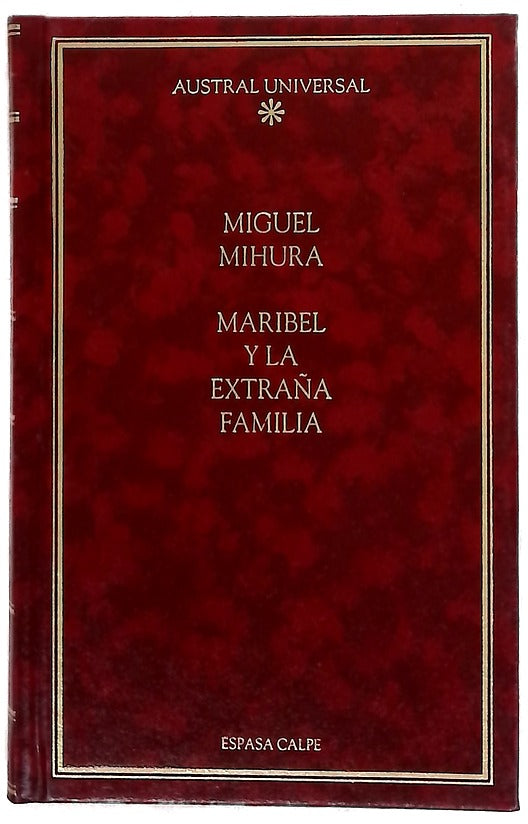 Maribel y la extraña familia